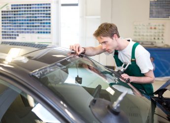 Improve Your Driving Visibility With Window Repair in Bellmore
