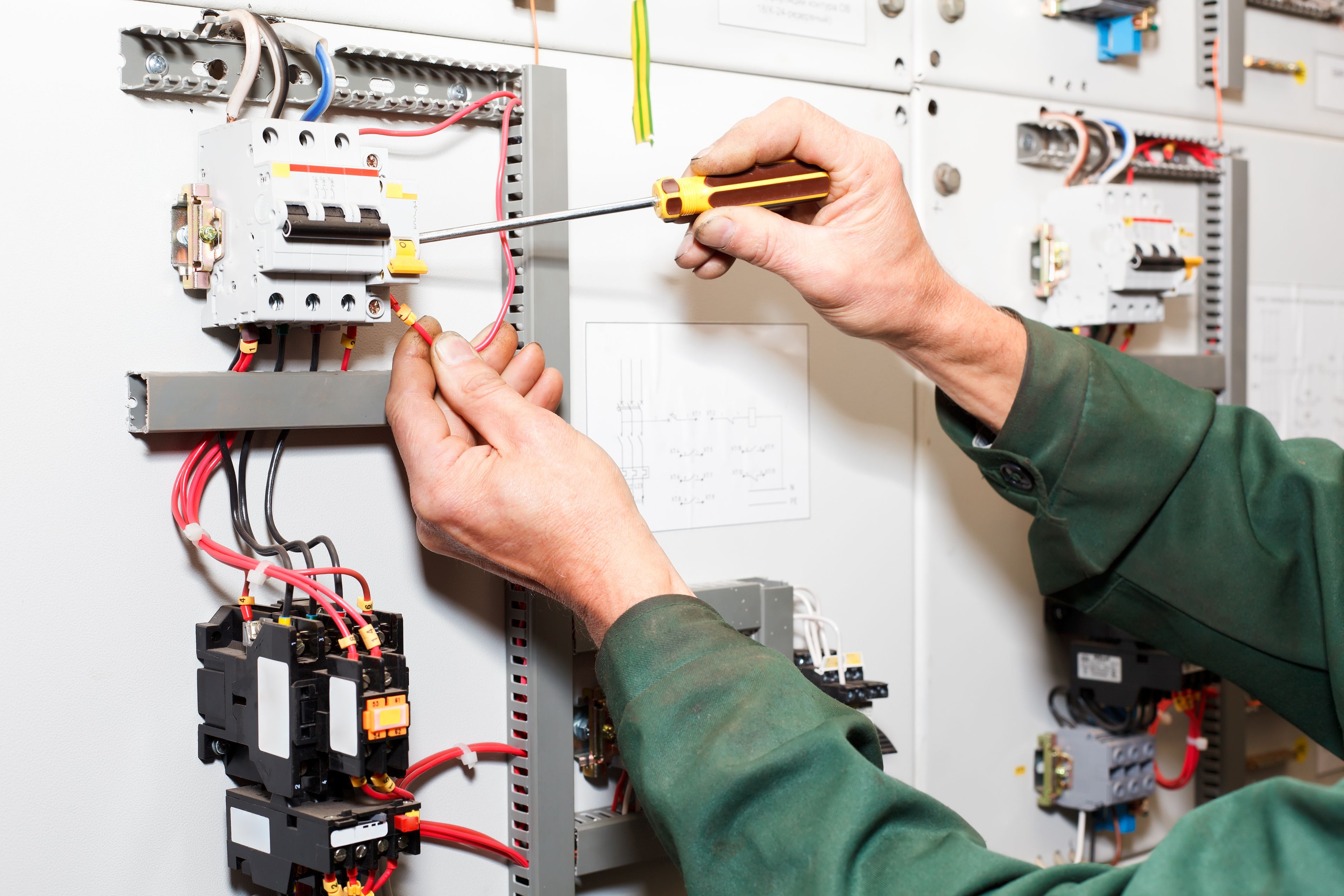 Why You should Hire the Best Value Electrical Contractor in Albuquerque NM